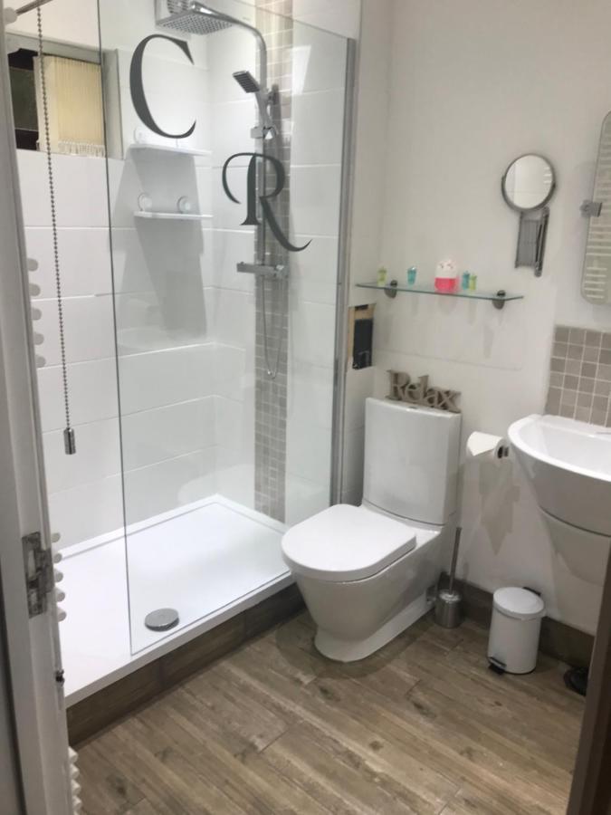 Hotel Hot Tub Hide Away Near Alton Towers Staffordshire Cheddleton Exterior foto